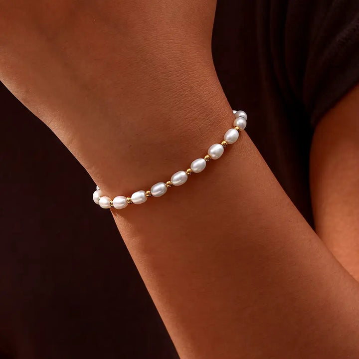 Elegant Romantic Pearl Bracelet