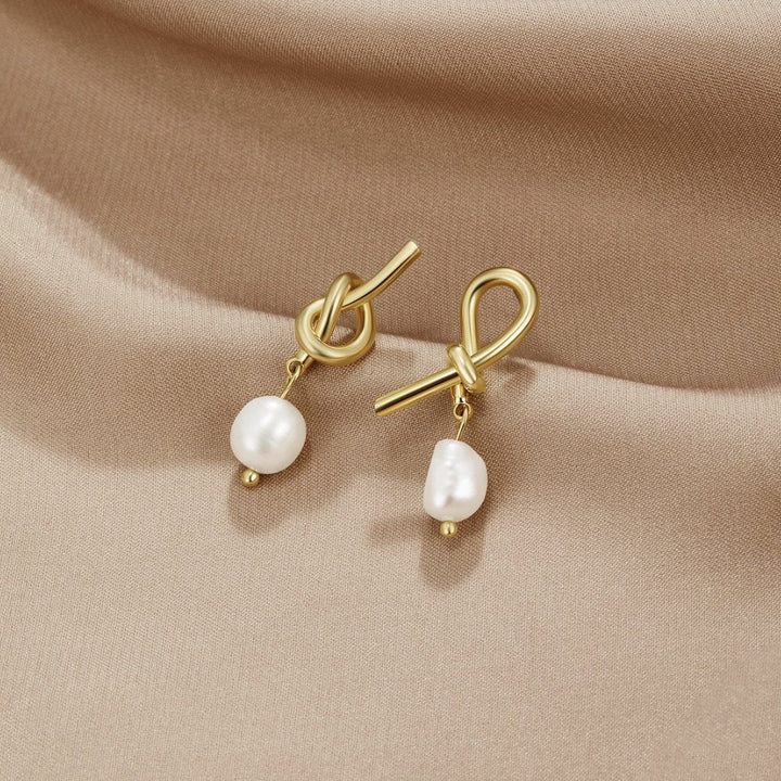 Knotted Gold & Freshwater Earrings
